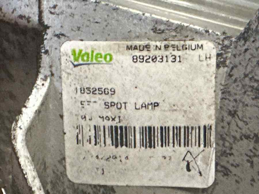 SCANIA FOG LAMP 1852569 - Lumière/ Éclairage pour Camion: photos 3 SCANIA FOG LAMP 1852569 - Lumière/ Éclairage pour Camion: photos 3