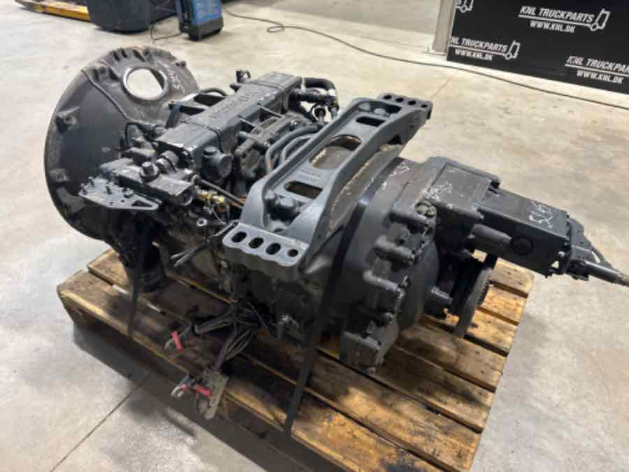 SCANIA GEARBOX GRSO925 MANUEL // 2866754 - Boîte de vitesse pour Camion: photos 1 SCANIA GEARBOX GRSO925 MANUEL // 2866754 - Boîte de vitesse pour Camion: photos 1
