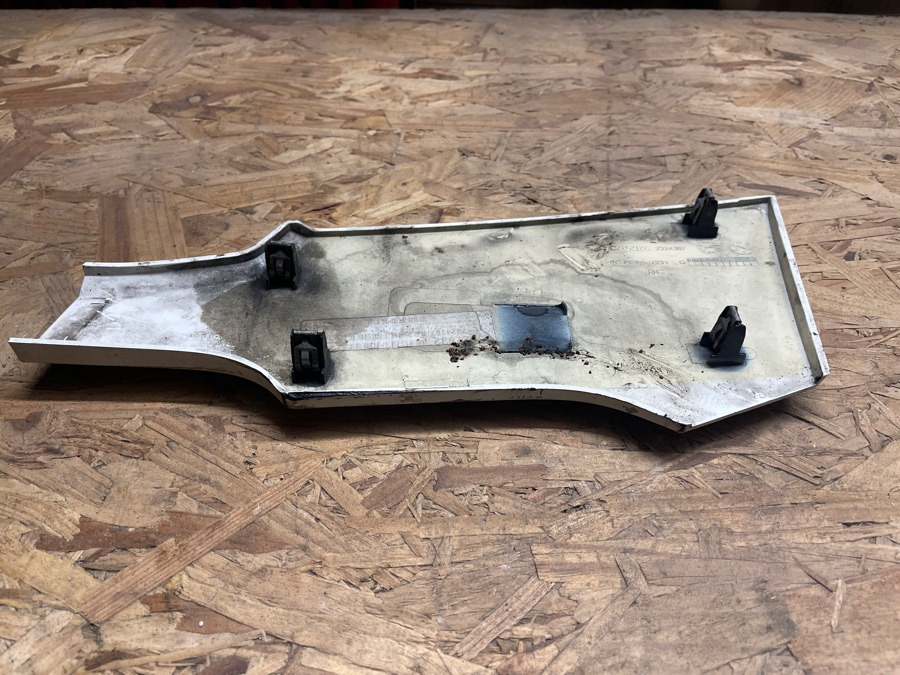 SCANIA LOWER PANEL 2324367 - Carrosserie et extérieur pour Camion: photos 2 SCANIA LOWER PANEL 2324367 - Carrosserie et extérieur pour Camion: photos 2