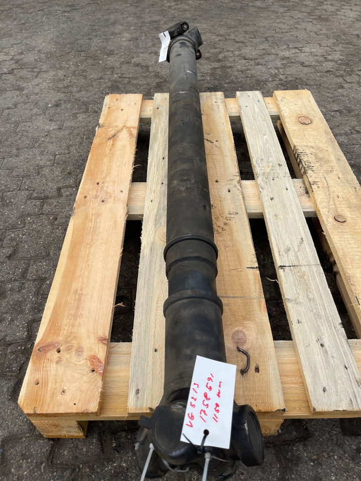 SCANIA PROPSHAFT P500 / 1758591 - Arbre à cardan pour Camion: photos 1 SCANIA PROPSHAFT P500 / 1758591 - Arbre à cardan pour Camion: photos 1