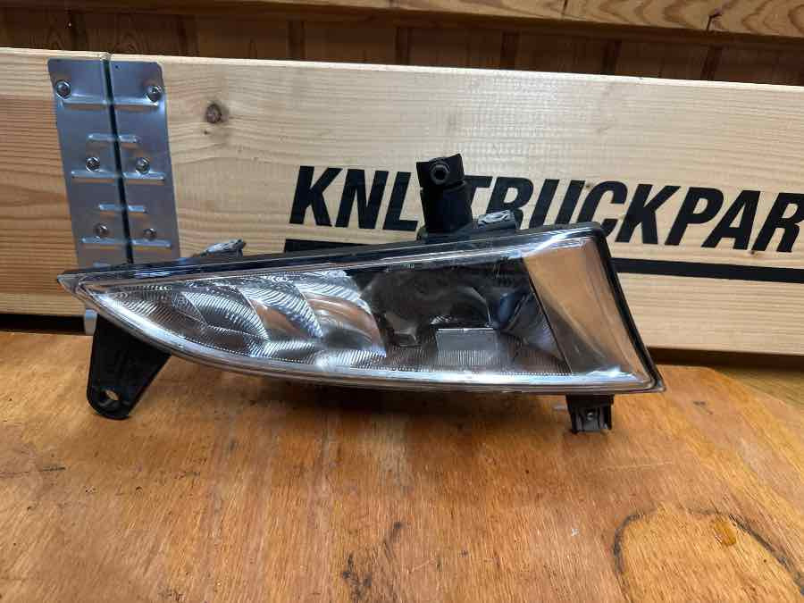 SCANIA SPOTLAMP 2659164 - Lumière/ Éclairage pour Camion: photos 1 SCANIA SPOTLAMP 2659164 - Lumière/ Éclairage pour Camion: photos 1