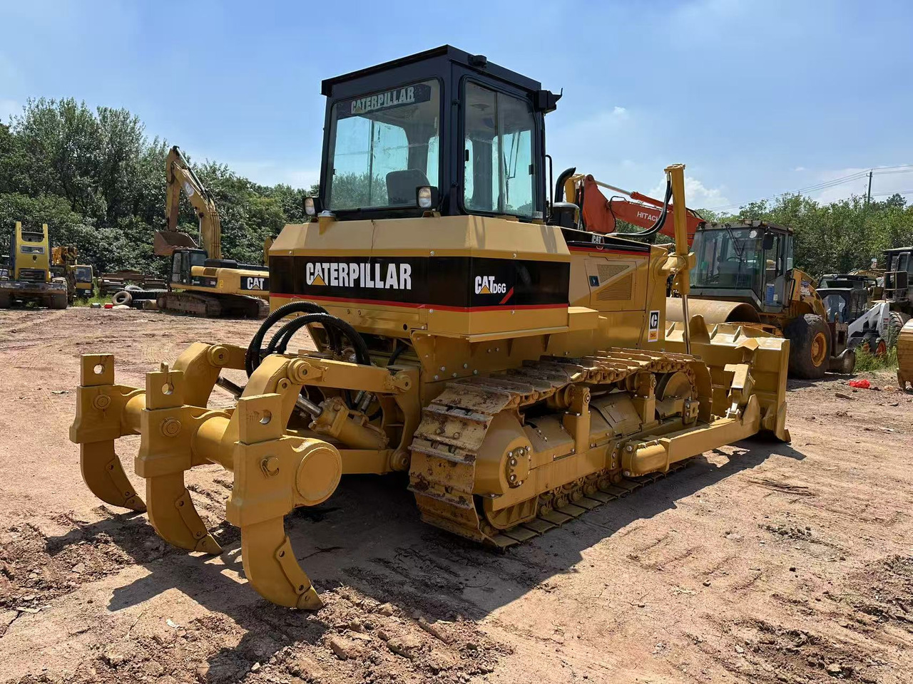 CAT D6G bulldozer - Bulldozer: photos 1 CAT D6G bulldozer - Bulldozer: photos 1