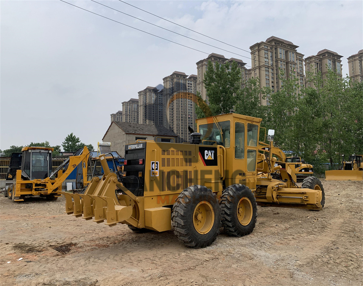 Niveleuse CATERPILLAR 140G: photos 10