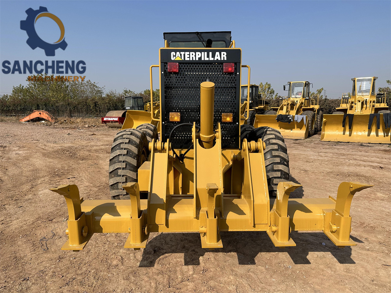 CATERPILLAR 140H - Niveleuse: photos 5 CATERPILLAR 140H - Niveleuse: photos 5
