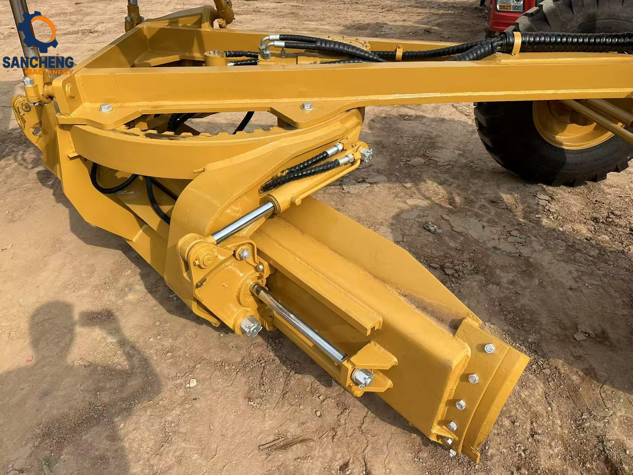 Niveleuse CATERPILLAR 140K motor grader: photos 10 Niveleuse CATERPILLAR 140K motor grader: photos 10