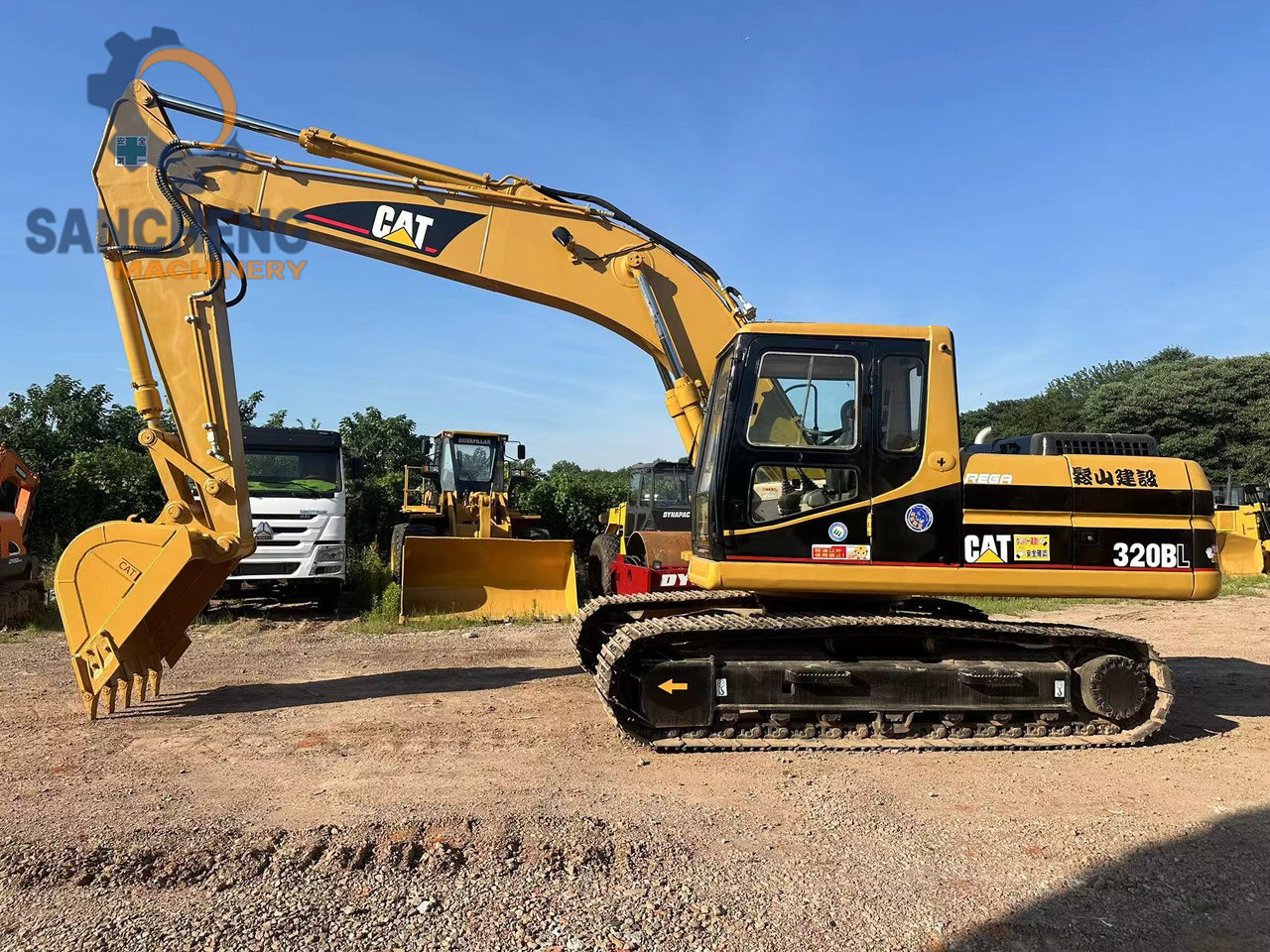 CATERPILLAR 320B - Pelle sur chenille: photos 1 CATERPILLAR 320B - Pelle sur chenille: photos 1