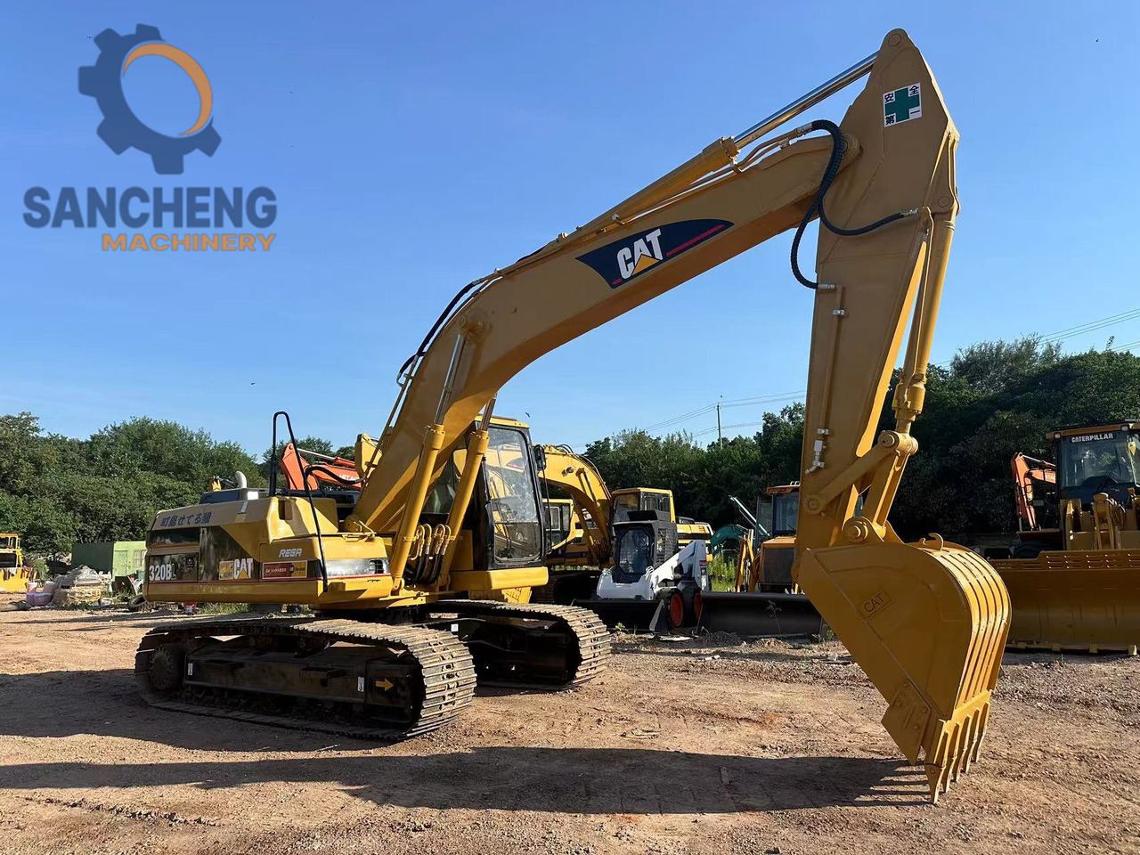 CATERPILLAR 320BL - Pelle sur chenille: photos 1 CATERPILLAR 320BL - Pelle sur chenille: photos 1