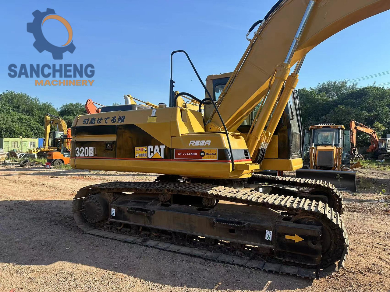 CATERPILLAR 320BL - Pelle sur chenille: photos 5 CATERPILLAR 320BL - Pelle sur chenille: photos 5