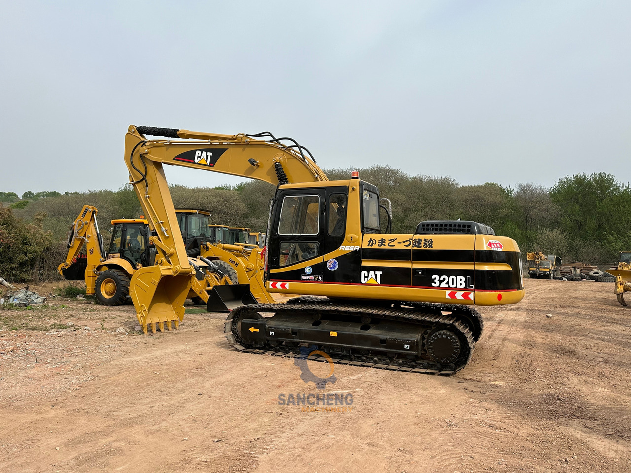 CATERPILLAR 320BL - Pelle sur chenille: photos 2 CATERPILLAR 320BL - Pelle sur chenille: photos 2