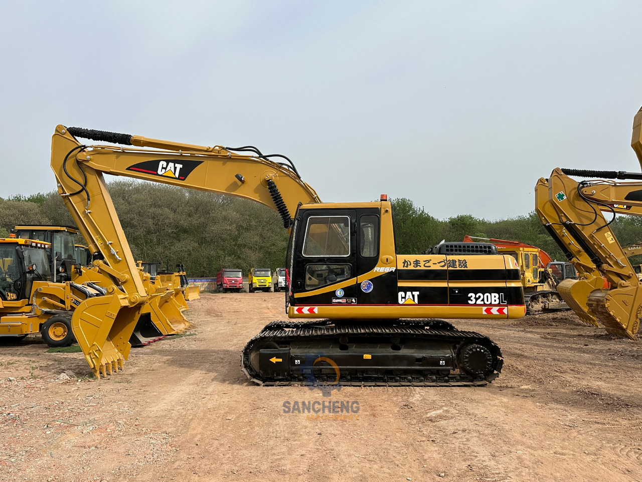 CATERPILLAR 320BL - Pelle sur chenille: photos 4 CATERPILLAR 320BL - Pelle sur chenille: photos 4
