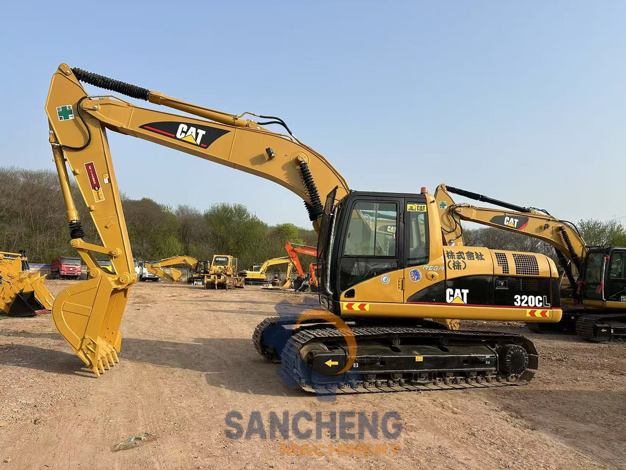 CATERPILLAR 320CL - Pelle sur chenille: photos 4 CATERPILLAR 320CL - Pelle sur chenille: photos 4