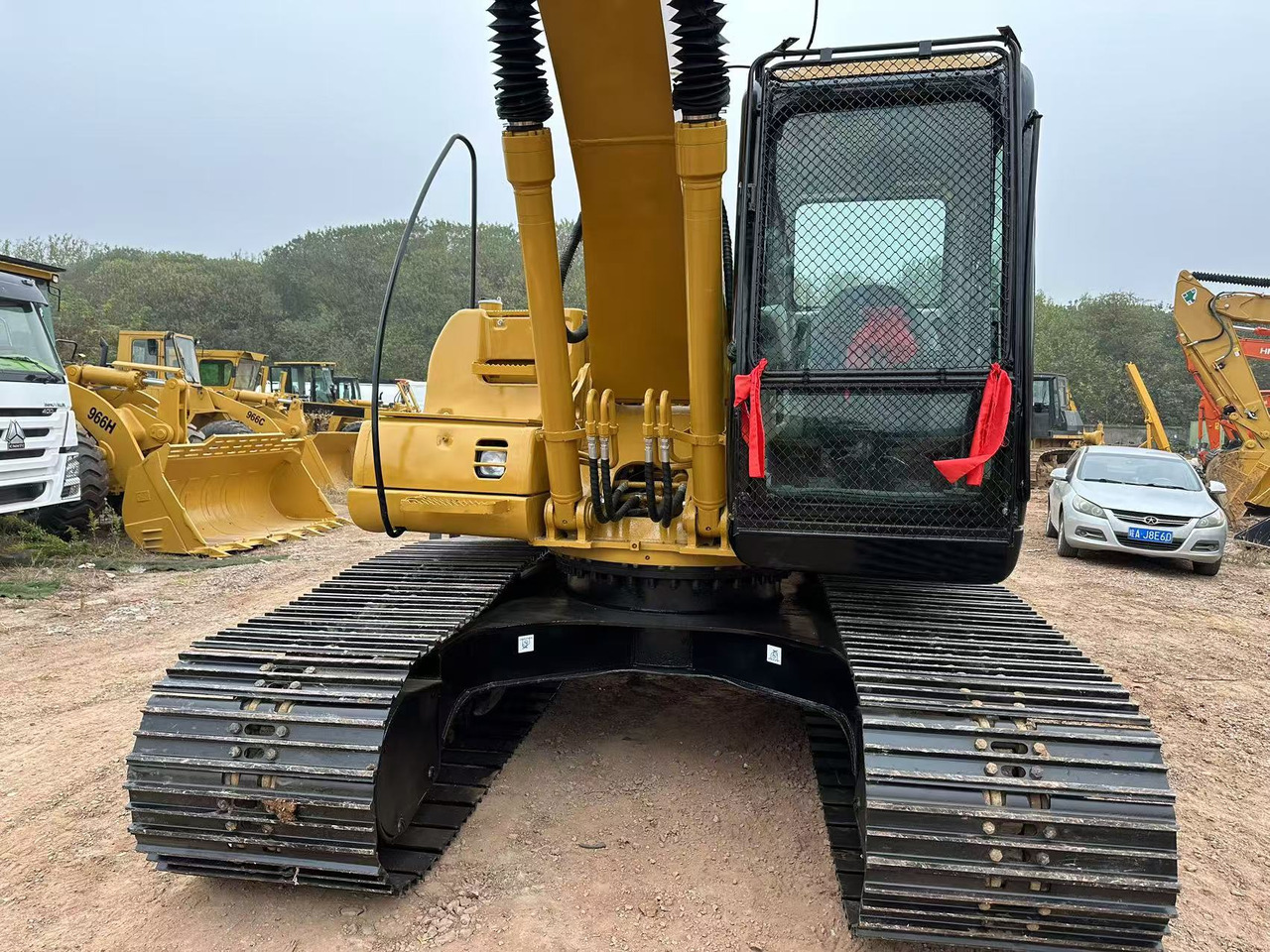 Pelle sur chenille CATERPILLAR 320CL crawler excavator: photos 9