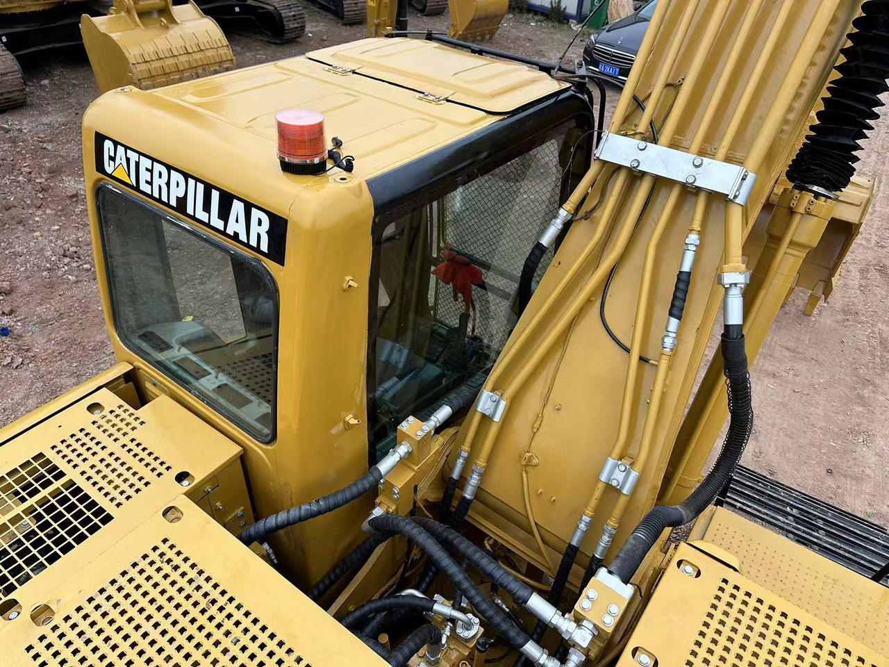 Pelle sur chenille CATERPILLAR 320CL crawler excavator: photos 11