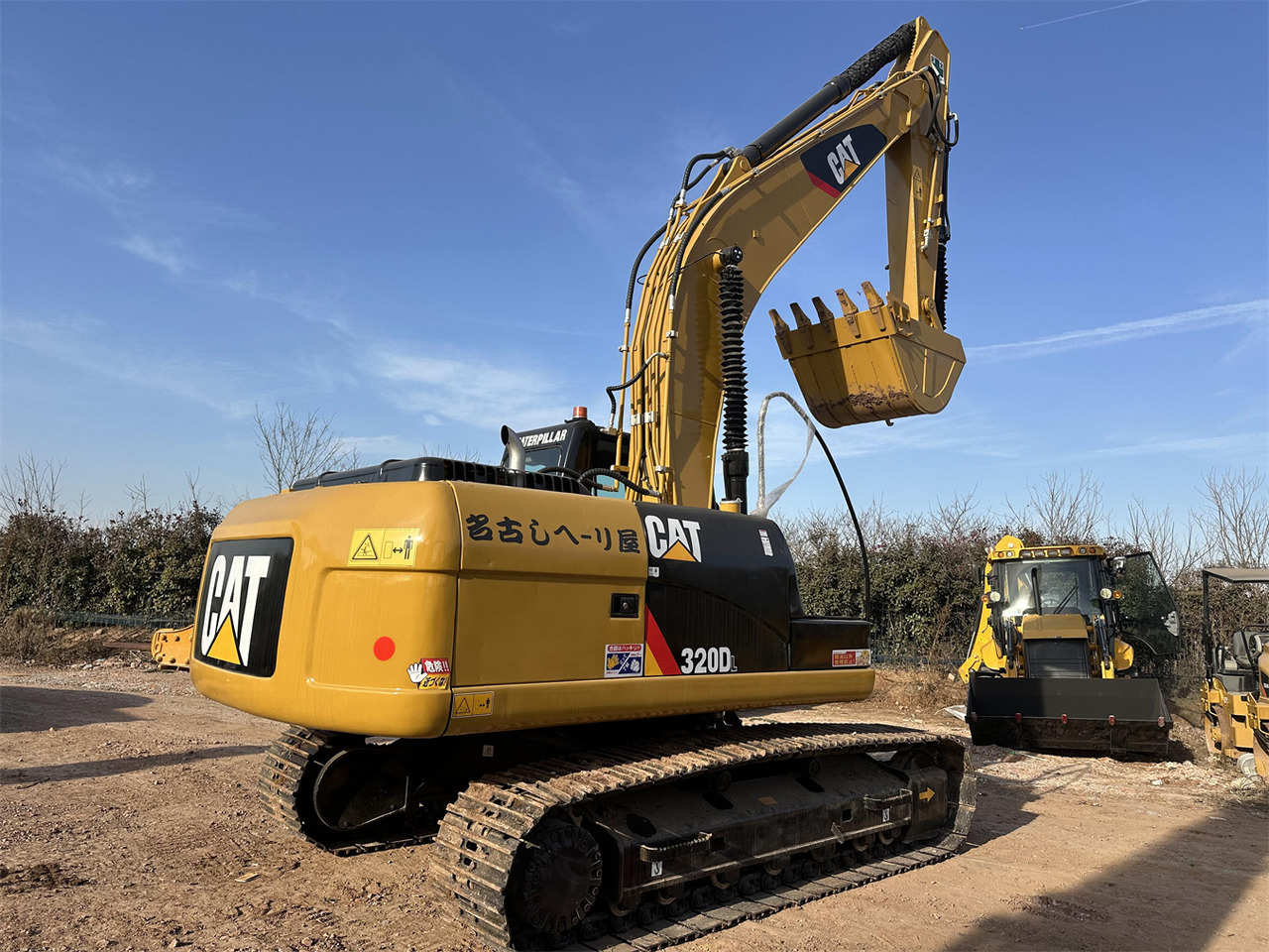 CATERPILLAR 320D - Pelle sur chenille: photos 3 CATERPILLAR 320D - Pelle sur chenille: photos 3