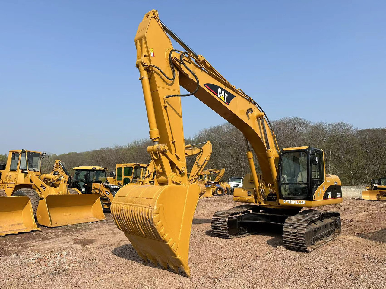 CATERPILLAR 325C - Pelle sur chenille: photos 3 CATERPILLAR 325C - Pelle sur chenille: photos 3