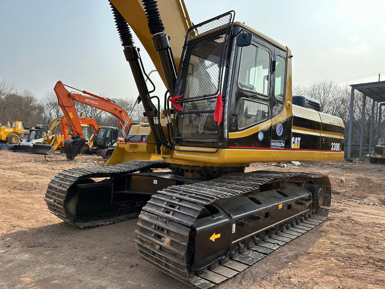 CATERPILLAR 330BL - Pelle sur chenille: photos 5 CATERPILLAR 330BL - Pelle sur chenille: photos 5