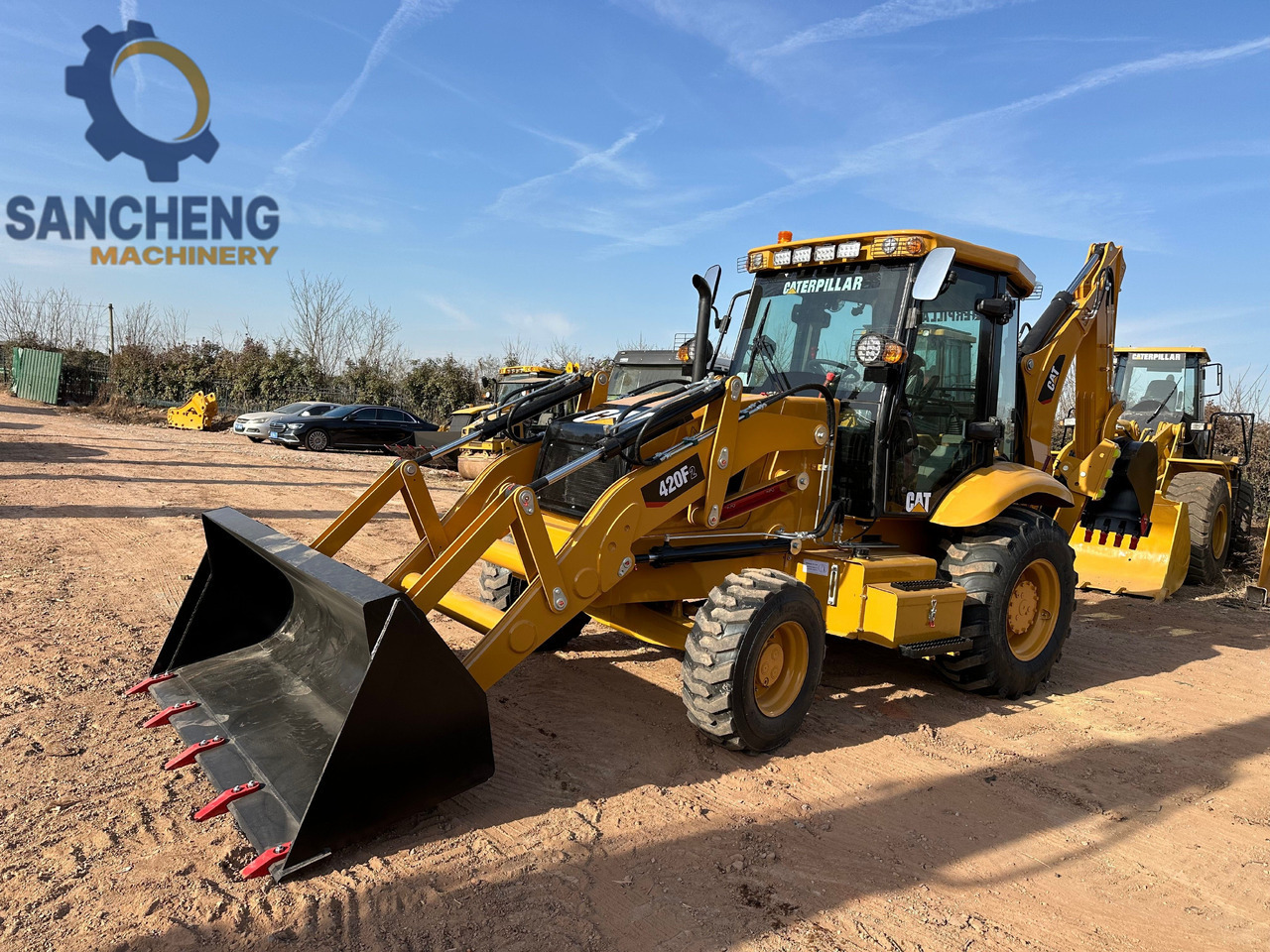 Tractopelle neuf CATERPILLAR 420F2: photos 8