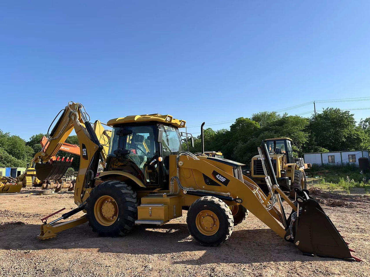 CATERPILLAR 420F2 - Tractopelle: photos 5 CATERPILLAR 420F2 - Tractopelle: photos 5
