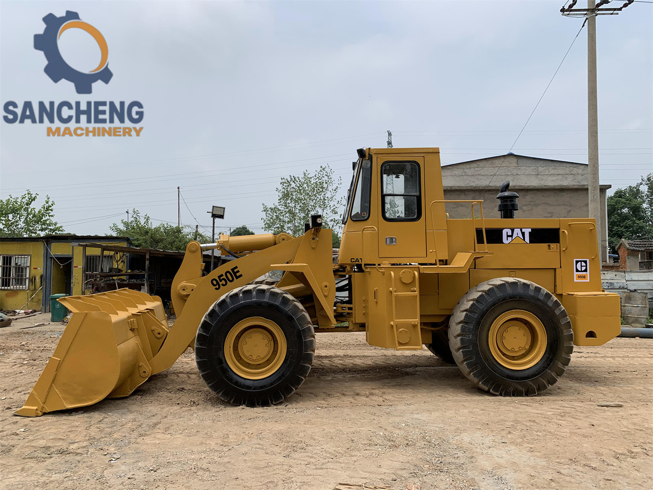 CATERPILLAR 950E - Chargeuse sur pneus: photos 4 CATERPILLAR 950E - Chargeuse sur pneus: photos 4