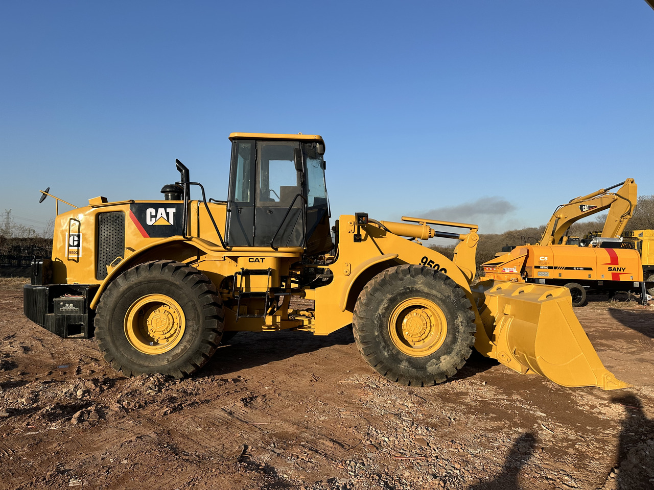 CATERPILLAR 950G - Chargeuse sur pneus: photos 5 CATERPILLAR 950G - Chargeuse sur pneus: photos 5