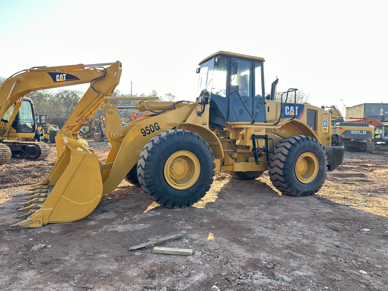 CATERPILLAR 950G - Chargeuse sur pneus: photos 1 CATERPILLAR 950G - Chargeuse sur pneus: photos 1