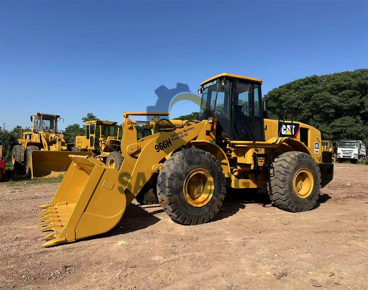 CATERPILLAR 966H - Chargeuse sur pneus: photos 3 CATERPILLAR 966H - Chargeuse sur pneus: photos 3