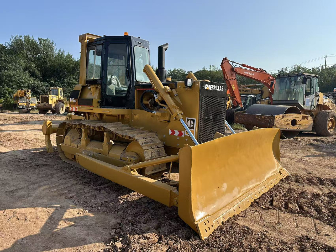 CATERPILLAR D6G - Bulldozer: photos 2 CATERPILLAR D6G - Bulldozer: photos 2