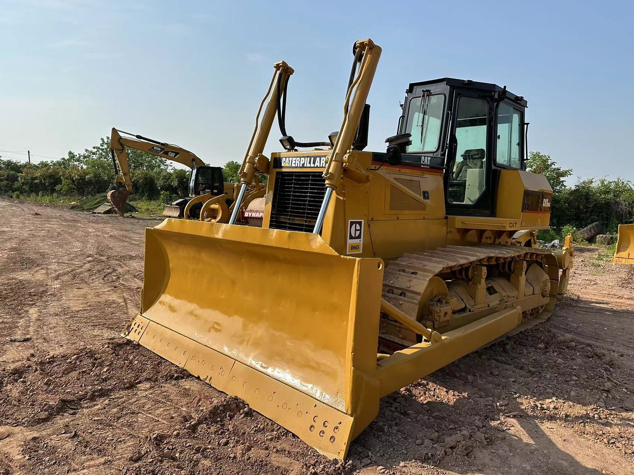 CATERPILLAR D6G Crawler Dozer - Bulldozer: photos 3 CATERPILLAR D6G Crawler Dozer - Bulldozer: photos 3