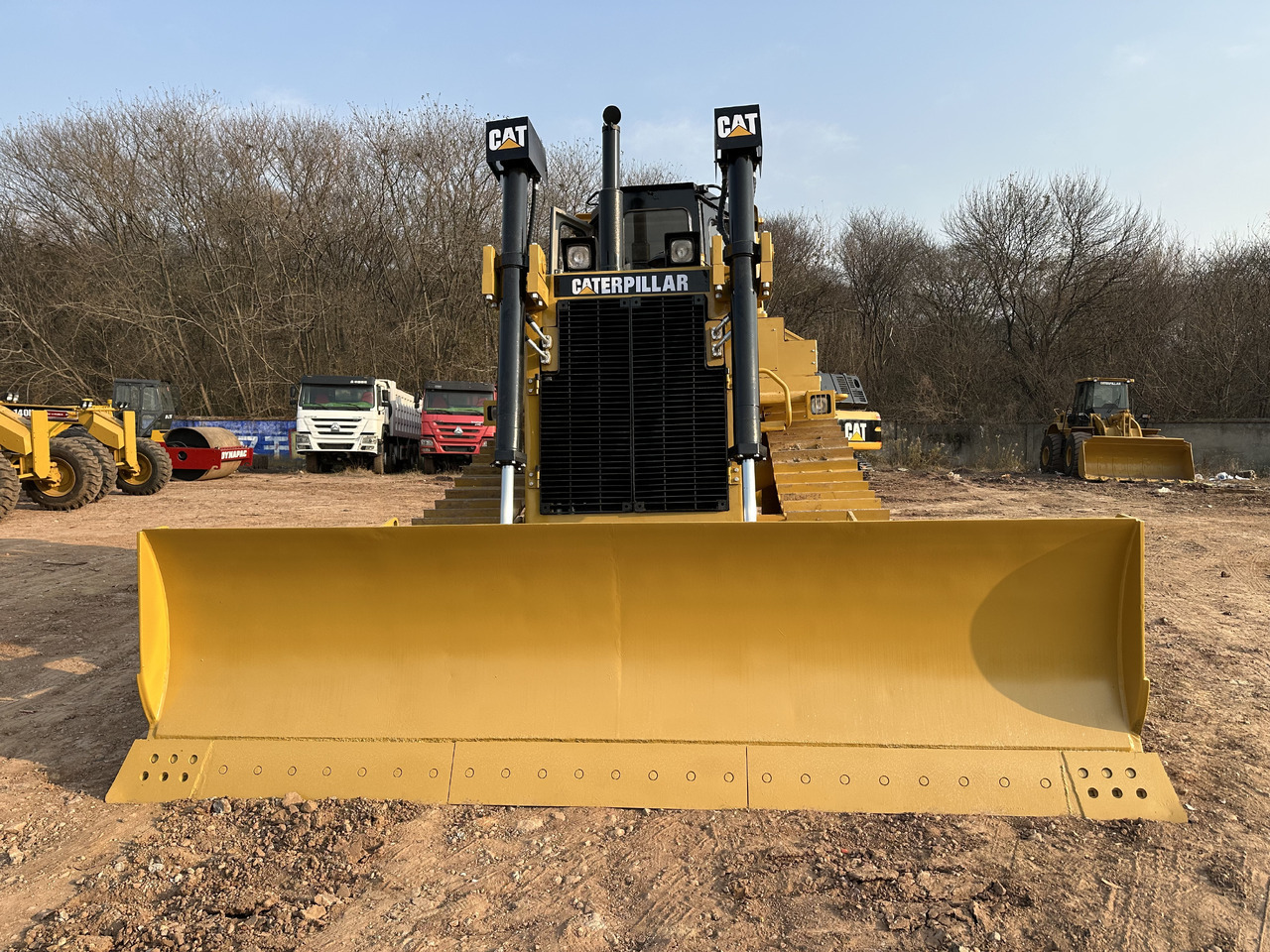CATERPILLAR D8R - Bulldozer: photos 5 CATERPILLAR D8R - Bulldozer: photos 5