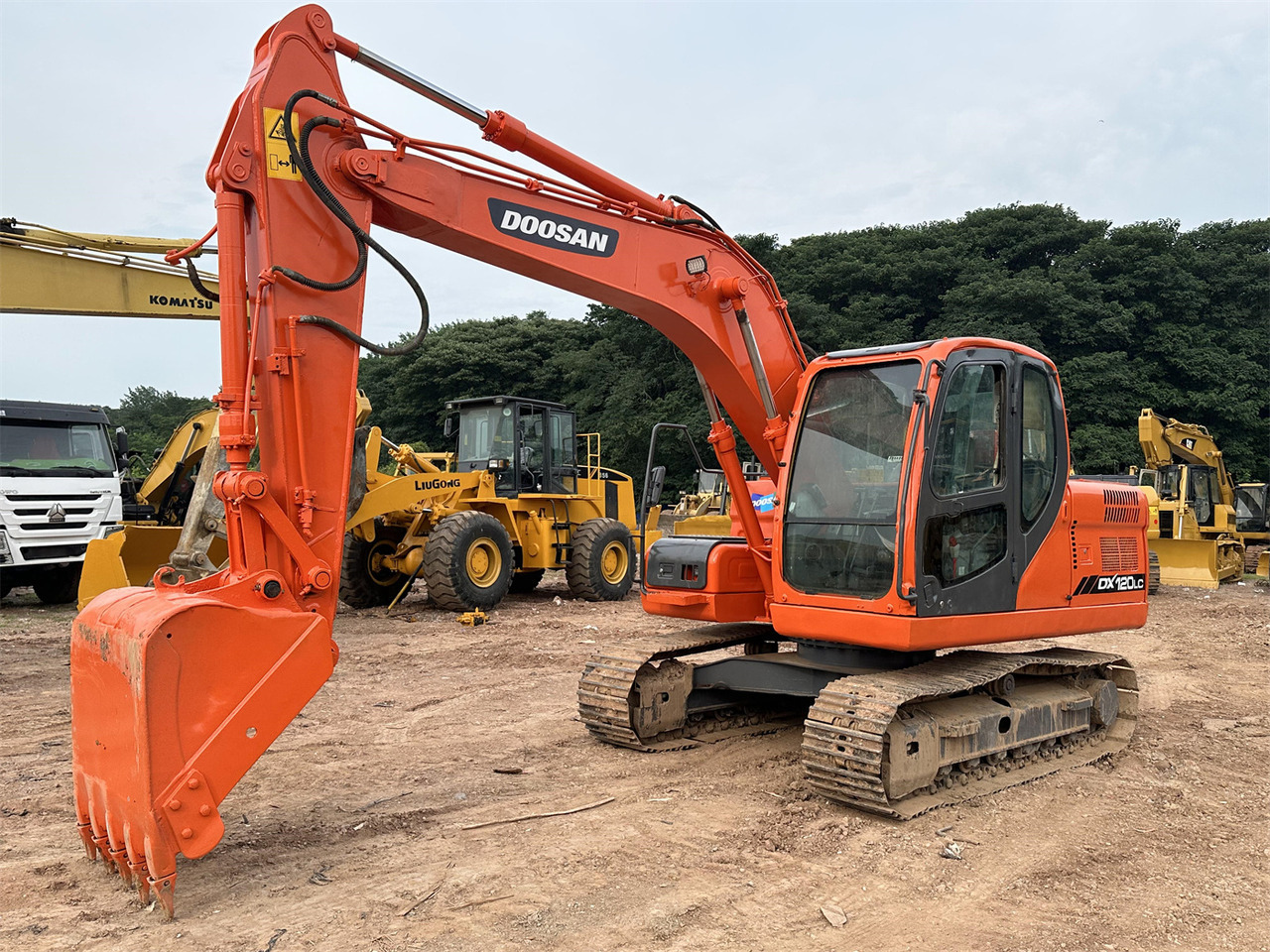 DOOSAN DX120 - Pelle sur chenille: photos 3 DOOSAN DX120 - Pelle sur chenille: photos 3