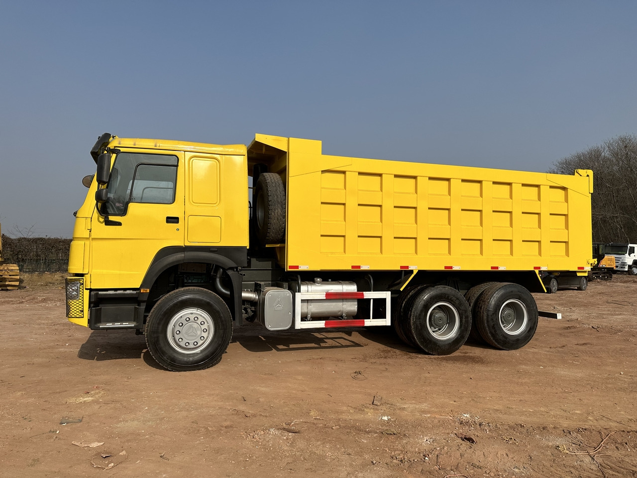 SINOTRUK Howo Dump truck 371 - Camion benne: photos 4 SINOTRUK Howo Dump truck 371 - Camion benne: photos 4