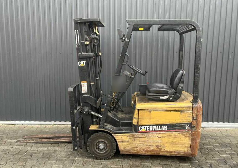 CAT Lift Trucks EP16KT - Chariot élévateur électrique: photos 2 CAT Lift Trucks EP16KT - Chariot élévateur électrique: photos 2