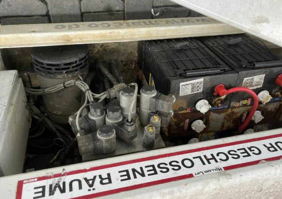 Holland-Lift ECOSTAR HL-11812 - Nacelle ciseaux: photos 5 Holland-Lift ECOSTAR HL-11812 - Nacelle ciseaux: photos 5