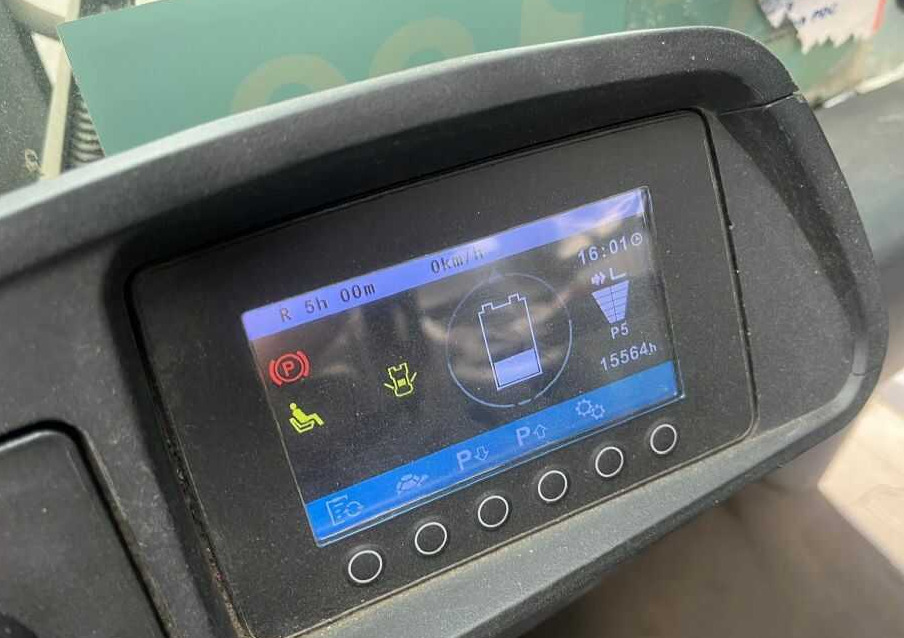 Jungheinrich EFG220 - Chariot élévateur électrique: photos 5 Jungheinrich EFG220 - Chariot élévateur électrique: photos 5