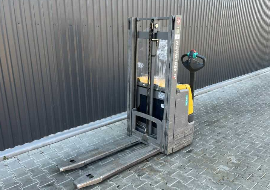 Jungheinrich EJC110 - Gerbeur: photos 2 Jungheinrich EJC110 - Gerbeur: photos 2