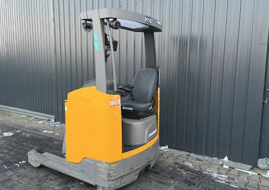 Jungheinrich ETV214 - Chariot à mât rétractable: photos 3 Jungheinrich ETV214 - Chariot à mât rétractable: photos 3