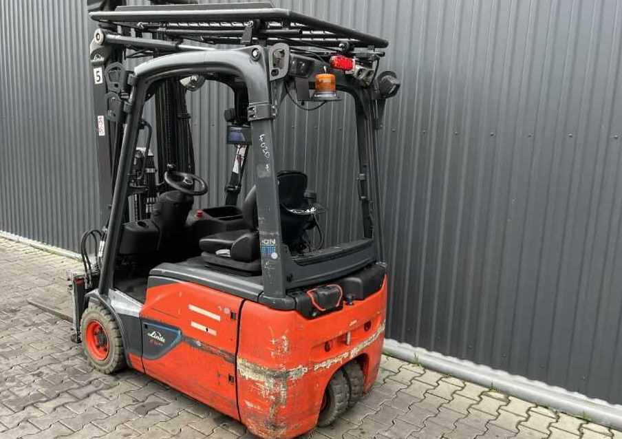 Linde E16-02 - Chariot élévateur électrique: photos 3 Linde E16-02 - Chariot élévateur électrique: photos 3