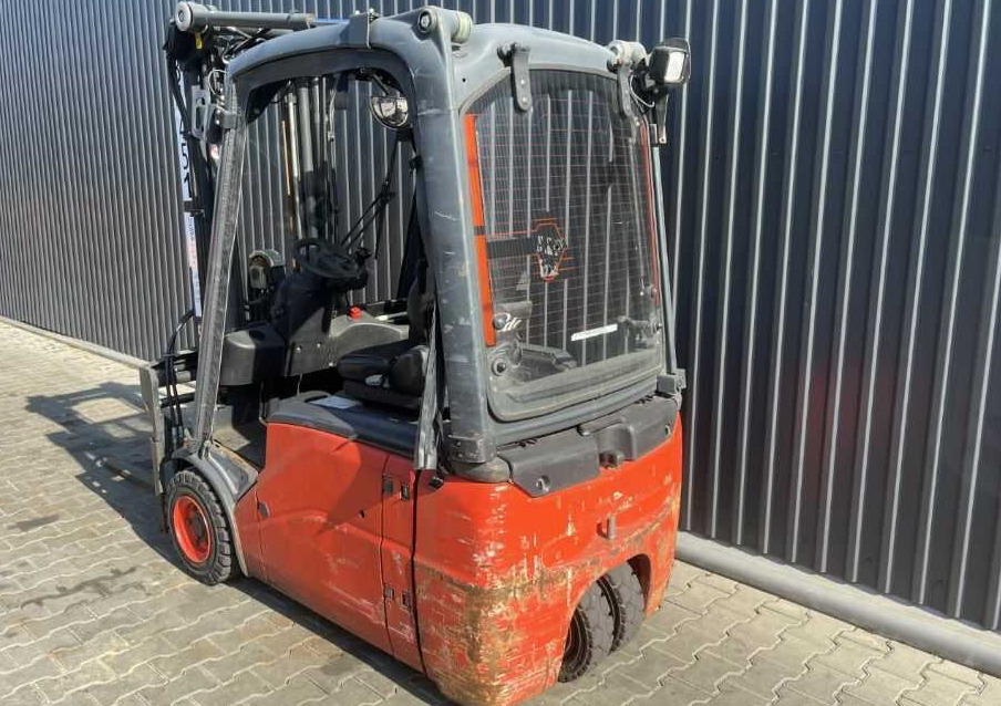 Linde E16-02 - Chariot élévateur électrique: photos 3 Linde E16-02 - Chariot élévateur électrique: photos 3