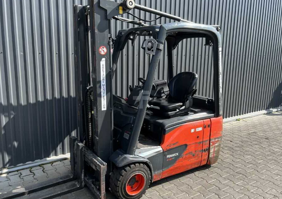 Linde E18-02 - Chariot élévateur électrique: photos 1 Linde E18-02 - Chariot élévateur électrique: photos 1