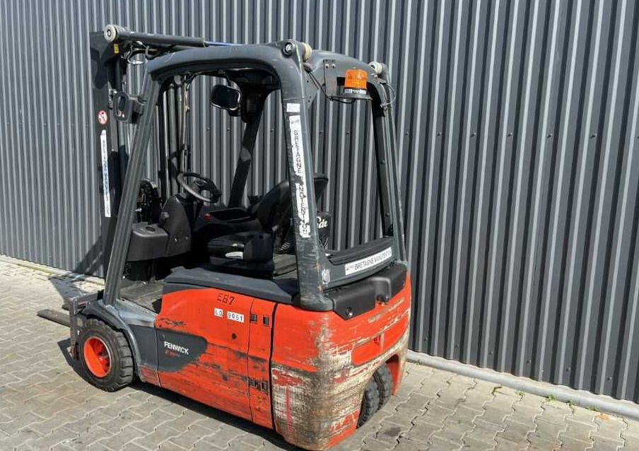 Linde E18-02 - Chariot élévateur électrique: photos 3 Linde E18-02 - Chariot élévateur électrique: photos 3