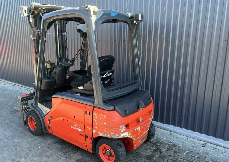Linde E20PL-01 - Chariot élévateur électrique: photos 3 Linde E20PL-01 - Chariot élévateur électrique: photos 3