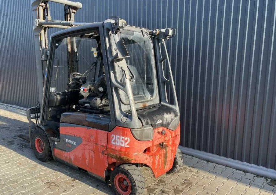 Linde E25-01 - Chariot élévateur électrique: photos 5 Linde E25-01 - Chariot élévateur électrique: photos 5