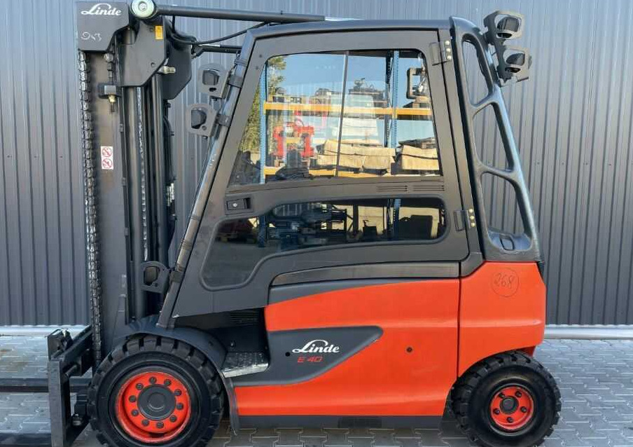Linde E40H-01/600 - Chariot élévateur électrique: photos 5 Linde E40H-01/600 - Chariot élévateur électrique: photos 5