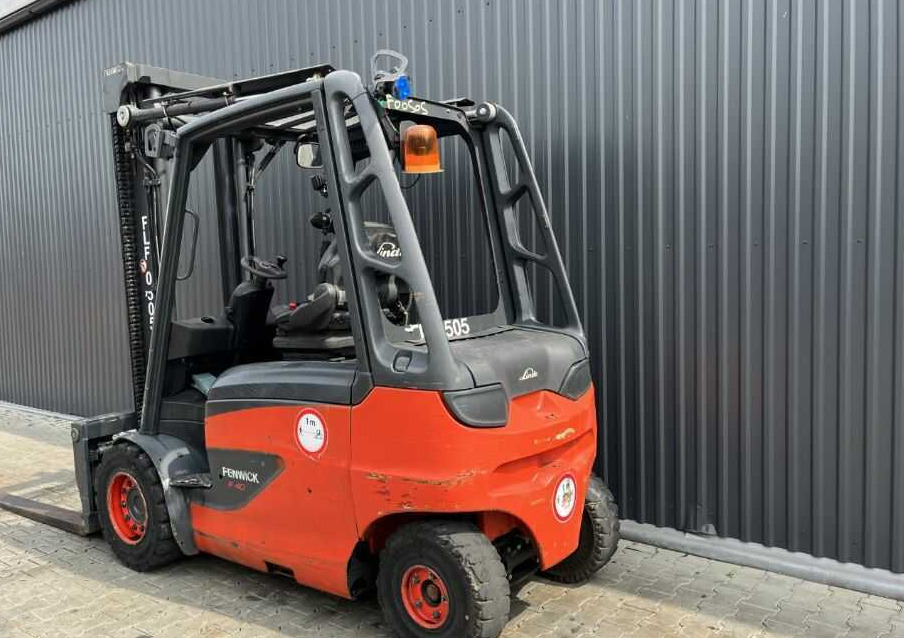 Linde E40H-01/600 - Chariot élévateur électrique: photos 3 Linde E40H-01/600 - Chariot élévateur électrique: photos 3