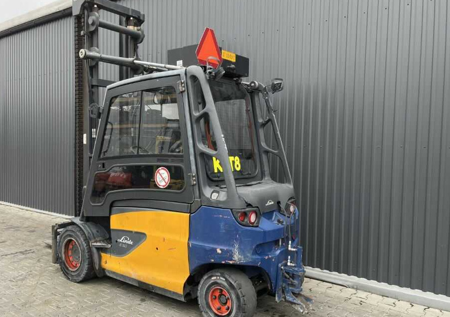 Linde E50HL-01/600 - Chariot élévateur électrique: photos 2 Linde E50HL-01/600 - Chariot élévateur électrique: photos 2