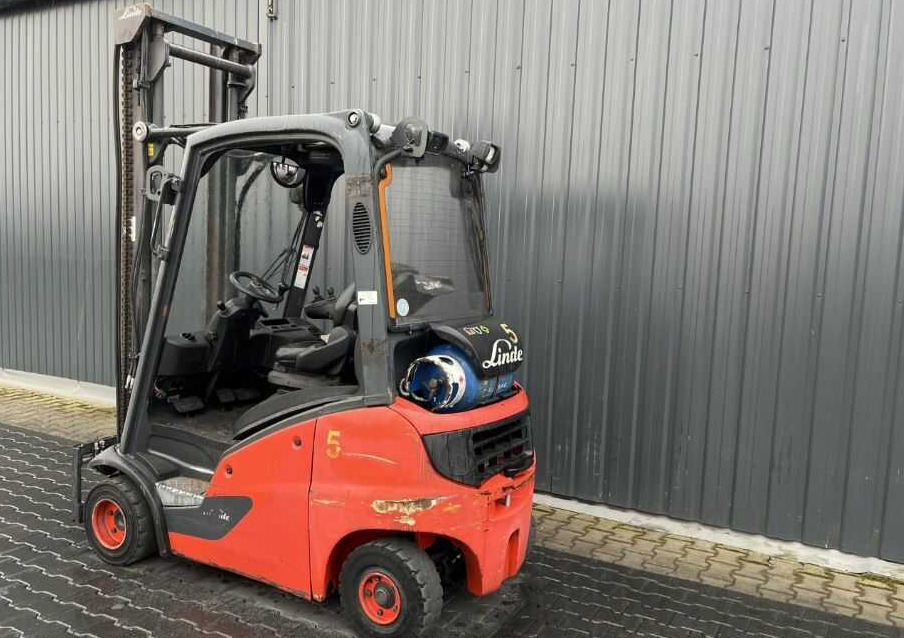 Linde H18T-01 - Chariot élévateur à gaz: photos 1 Linde H18T-01 - Chariot élévateur à gaz: photos 1