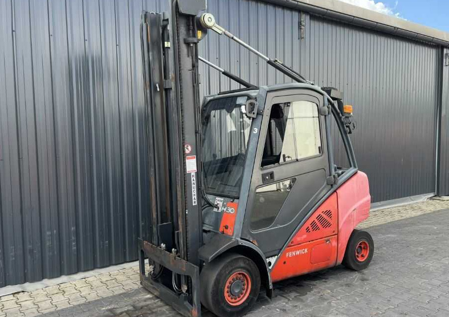 Linde H30D-01 - Chariot élévateur diesel: photos 1 Linde H30D-01 - Chariot élévateur diesel: photos 1