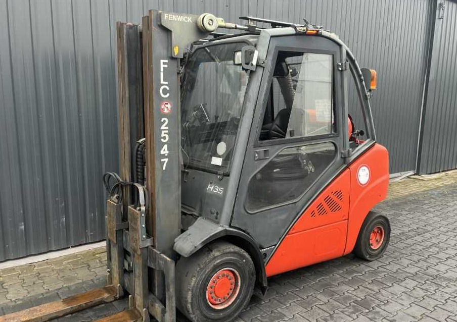 Linde H35T-01 - Chariot élévateur à gaz: photos 1 Linde H35T-01 - Chariot élévateur à gaz: photos 1