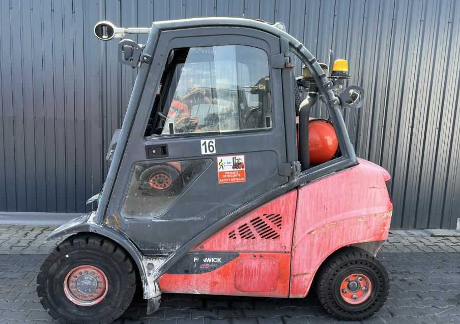 Linde H35T-02 - Chariot élévateur à gaz: photos 2 Linde H35T-02 - Chariot élévateur à gaz: photos 2