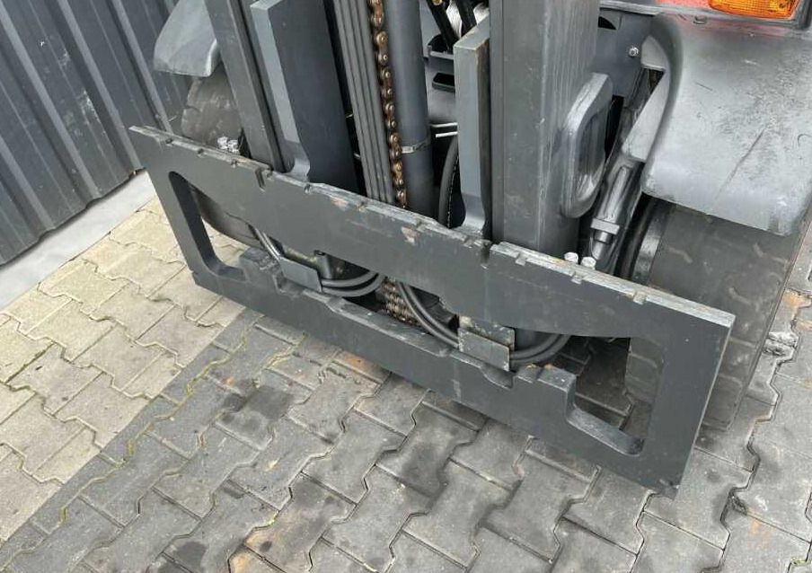 Chariot élévateur à gaz Linde H40T-02: photos 10